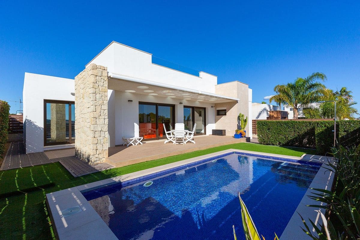 3 soveværelse Villa til salg i Orihuela med swimmingpool - € 475.000 (Ref: 10029475)