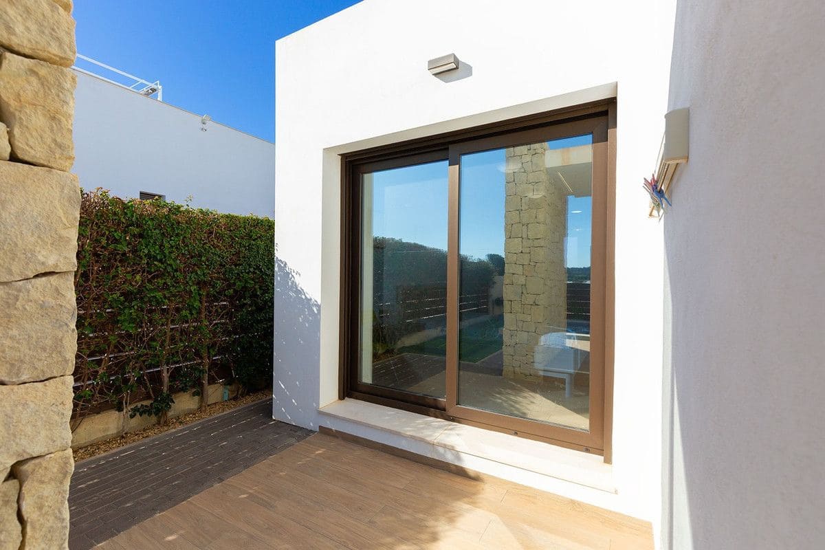 3 soveværelse Villa til salg i Orihuela med swimmingpool - € 475.000 (Ref: 10029475)