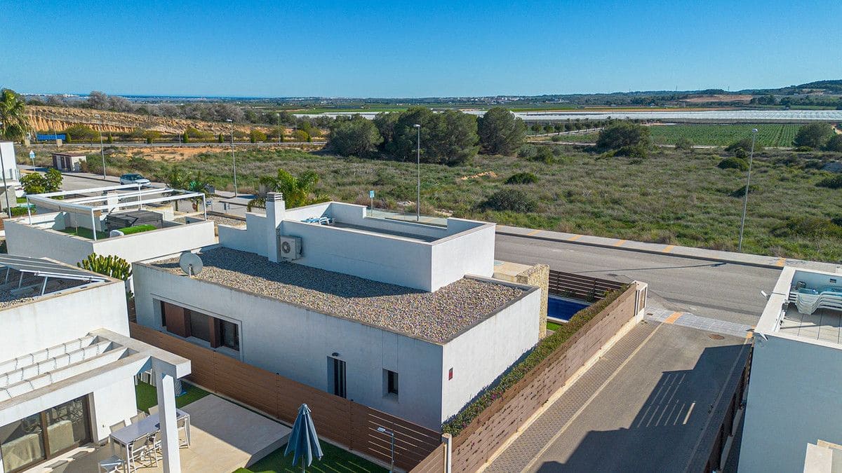 3 soveværelse Villa til salg i Orihuela med swimmingpool - € 475.000 (Ref: 10029475)