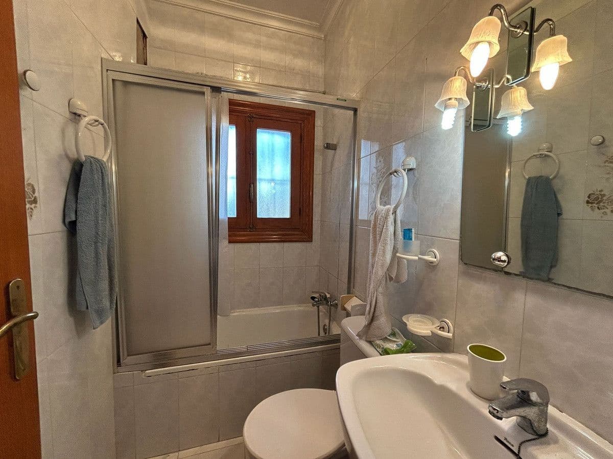 6 bedroom Villa for sale in La Florida - € 550,000 (Ref: 10034109)