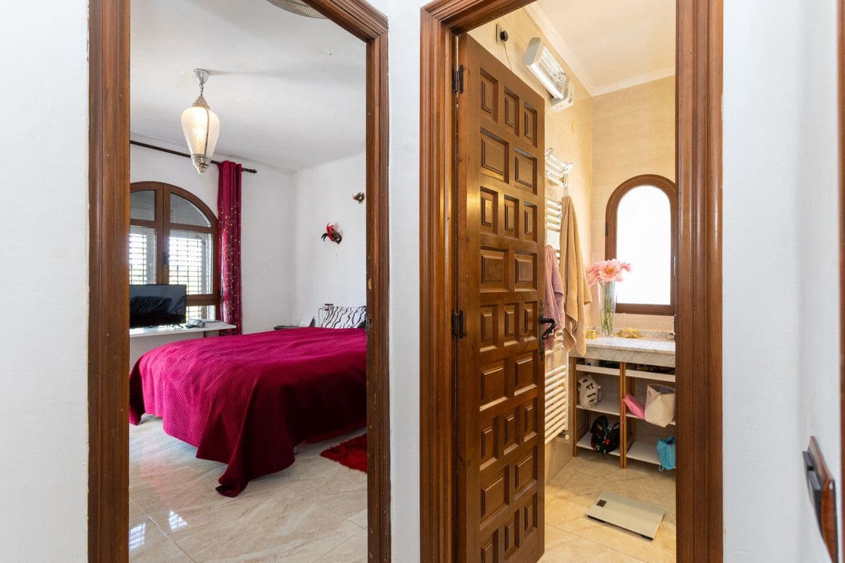 4 soverom Villa til salgs i Orihuela Costa - € 750 000 (Ref: 10034111)