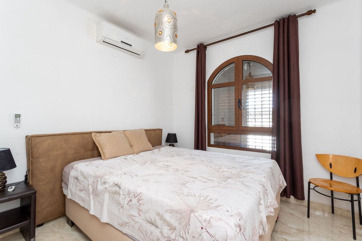 4 soverom Villa til salgs i Orihuela Costa - € 750 000 (Ref: 10034111)