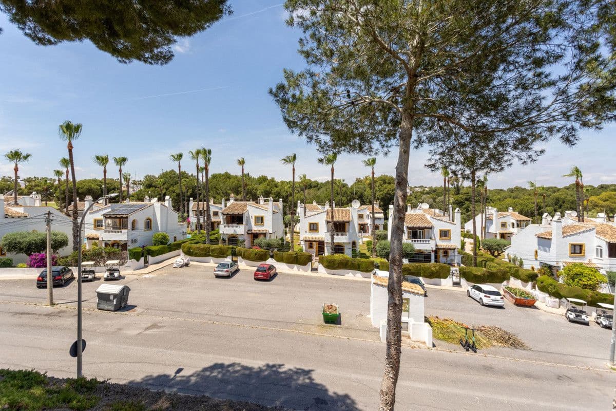 4 soverom Villa til salgs i Orihuela Costa - € 750 000 (Ref: 10034111)