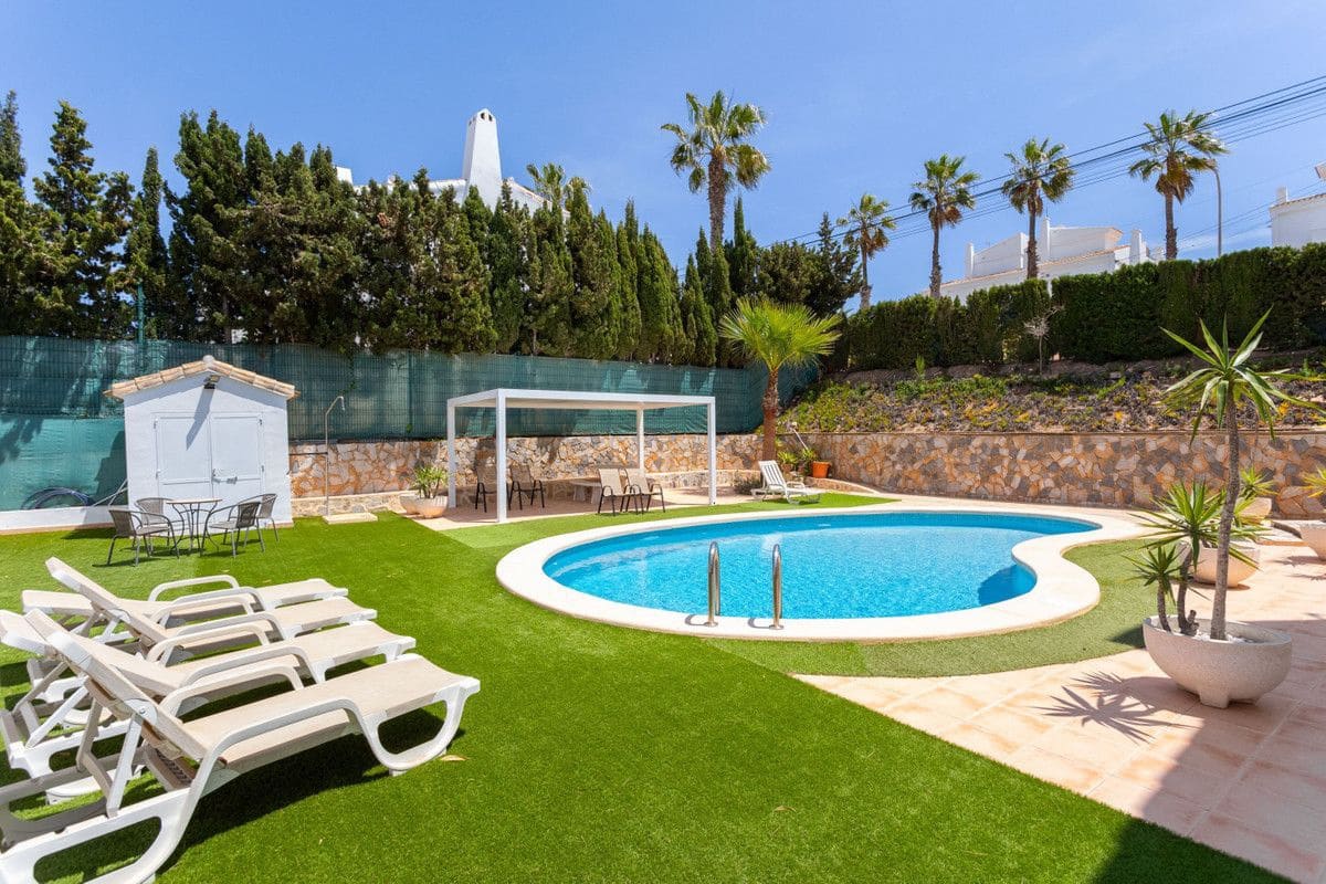4 soverom Villa til salgs i Orihuela Costa - € 750 000 (Ref: 10034111)