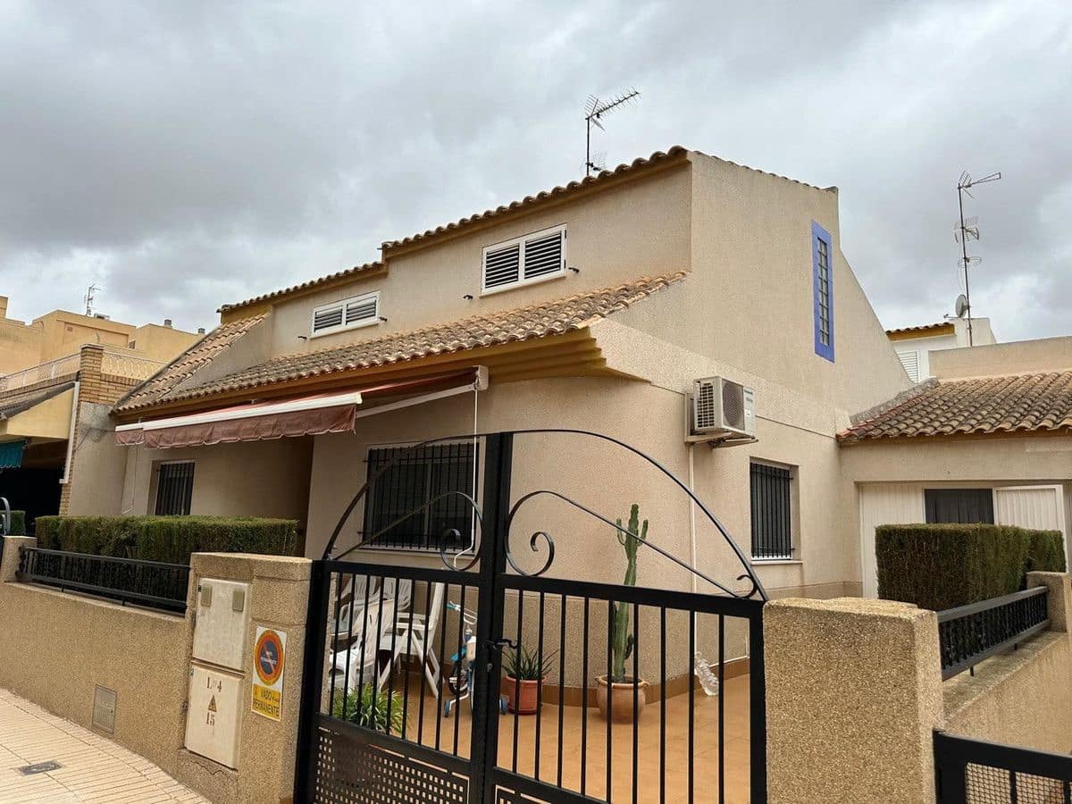 4 soverom Hus til salgs i Los Alcazares - € 299 000 (Ref: 10034112)