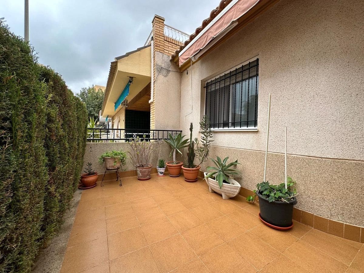 4 soverom Hus til salgs i Los Alcazares - € 299 000 (Ref: 10034112)