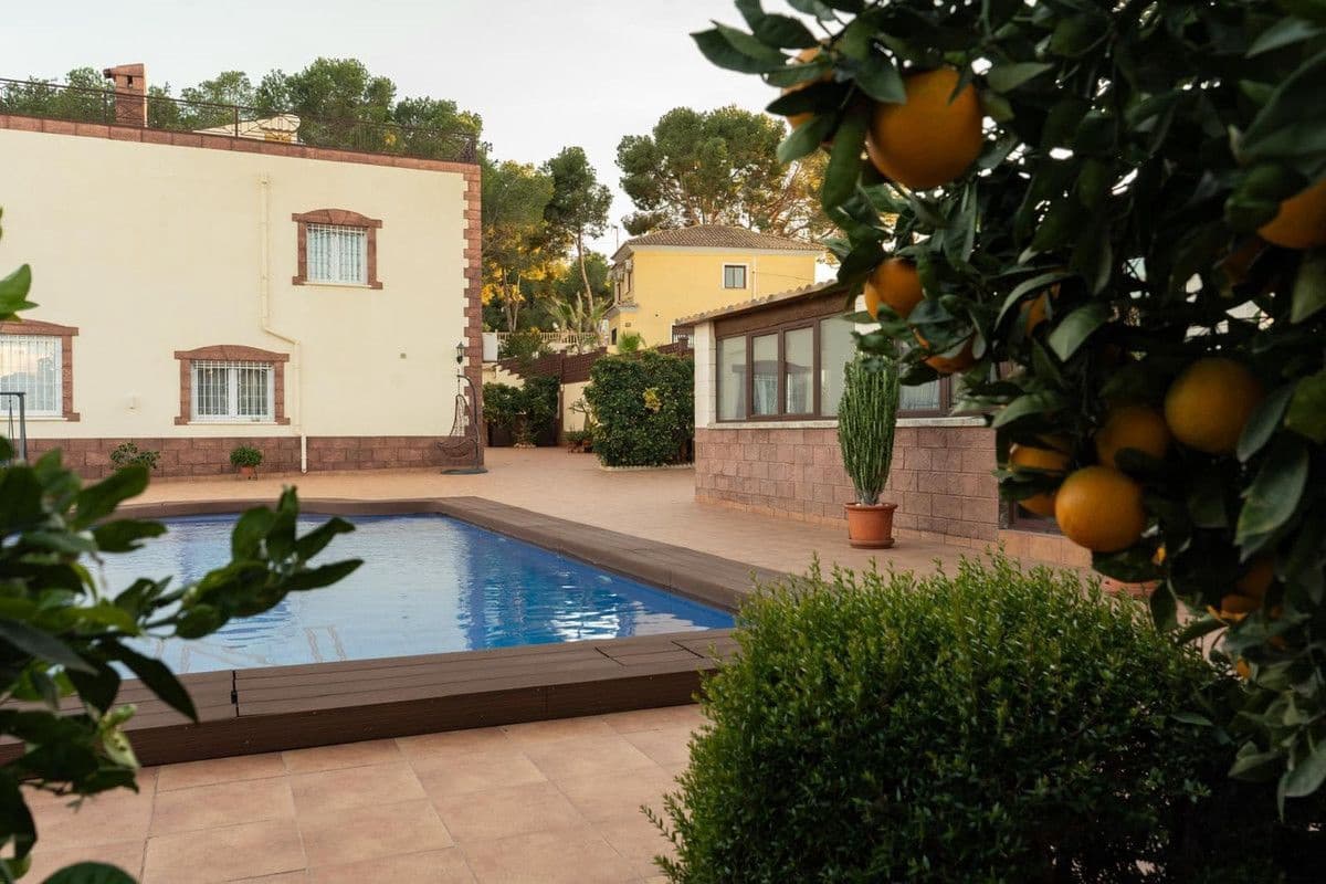 7 bedroom Villa for sale in Orihuela Costa - € 930,000 (Ref: 10034114)