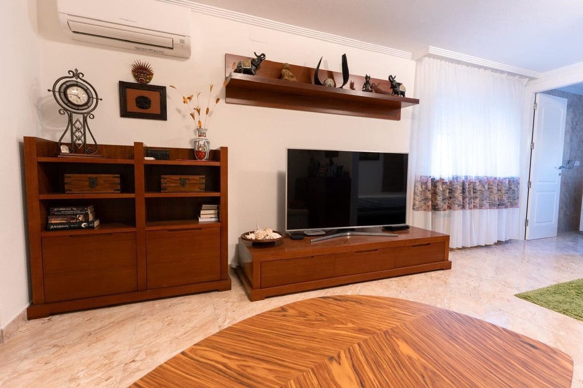 7 bedroom Villa for sale in Orihuela Costa - € 930,000 (Ref: 10034114)