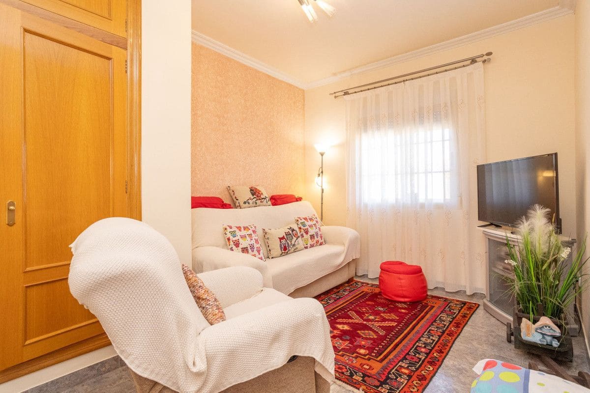 4 bedroom Villa for sale in La Union - € 375,000 (Ref: 10034115)