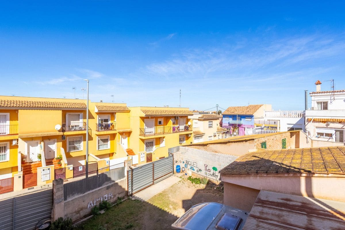 4 bedroom Villa for sale in La Union - € 375,000 (Ref: 10034115)