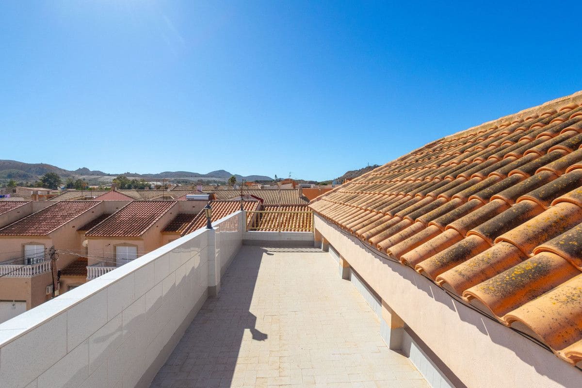 4 bedroom Villa for sale in La Union - € 375,000 (Ref: 10034115)