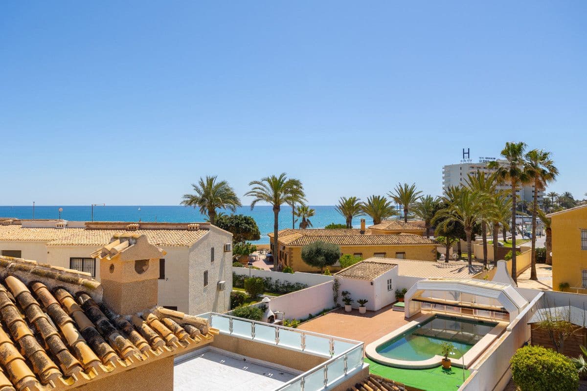 3 sovrum Villa till salu i La Zenia - 940 000 € (Ref: 10034117)