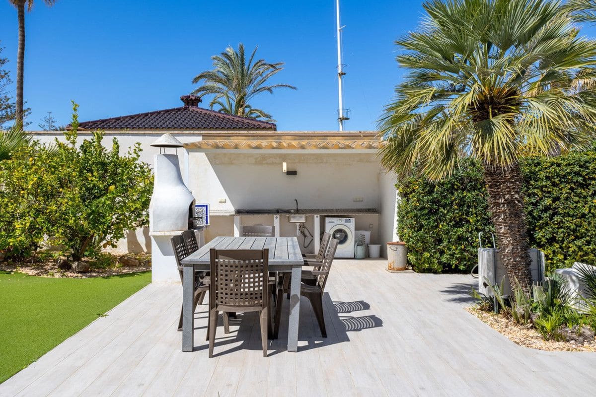 3 sovrum Villa till salu i La Zenia - 940 000 € (Ref: 10034117)