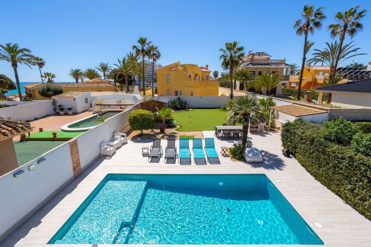3 sovrum Villa till salu i La Zenia - 940 000 € (Ref: 10034117)