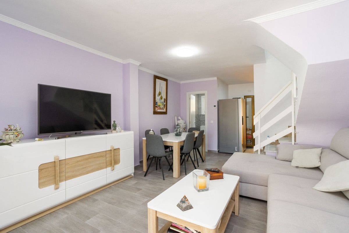 2 sovrum Hus till salu i Torrevieja - 220 000 € (Ref: 10034118)