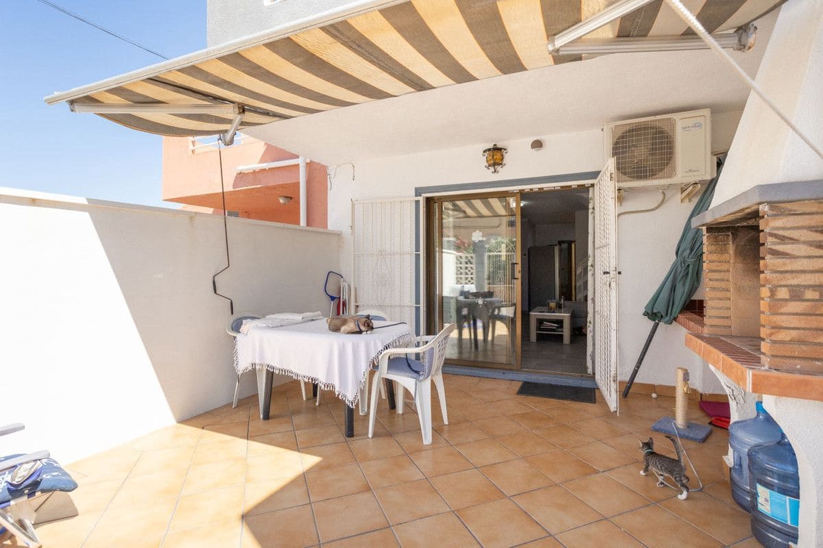 2 sovrum Hus till salu i Torrevieja - 220 000 € (Ref: 10034118)