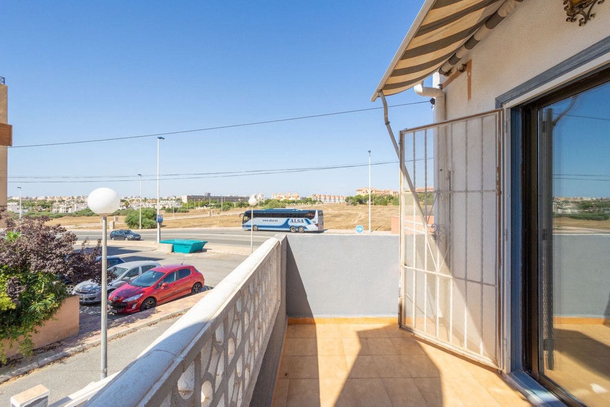 2 sovrum Hus till salu i Torrevieja - 220 000 € (Ref: 10034118)