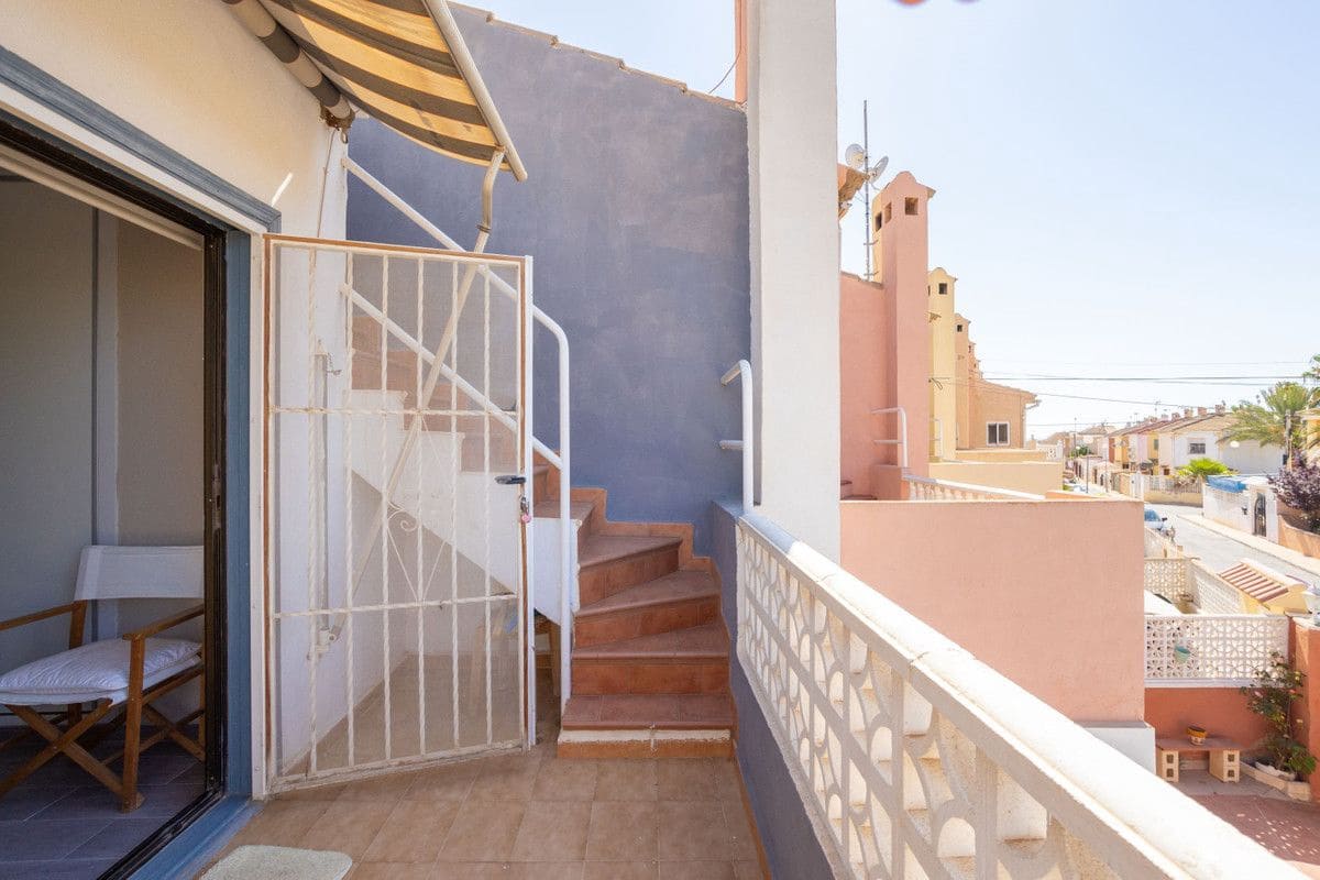 2 sovrum Hus till salu i Torrevieja - 220 000 € (Ref: 10034118)