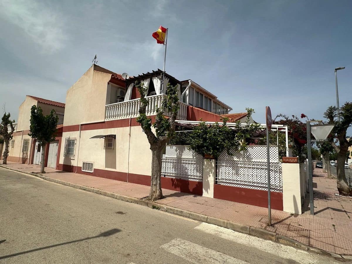3 Zimmer Haus zu verkaufen in Los Alcazares - 219.000 € (Ref: 10034120)