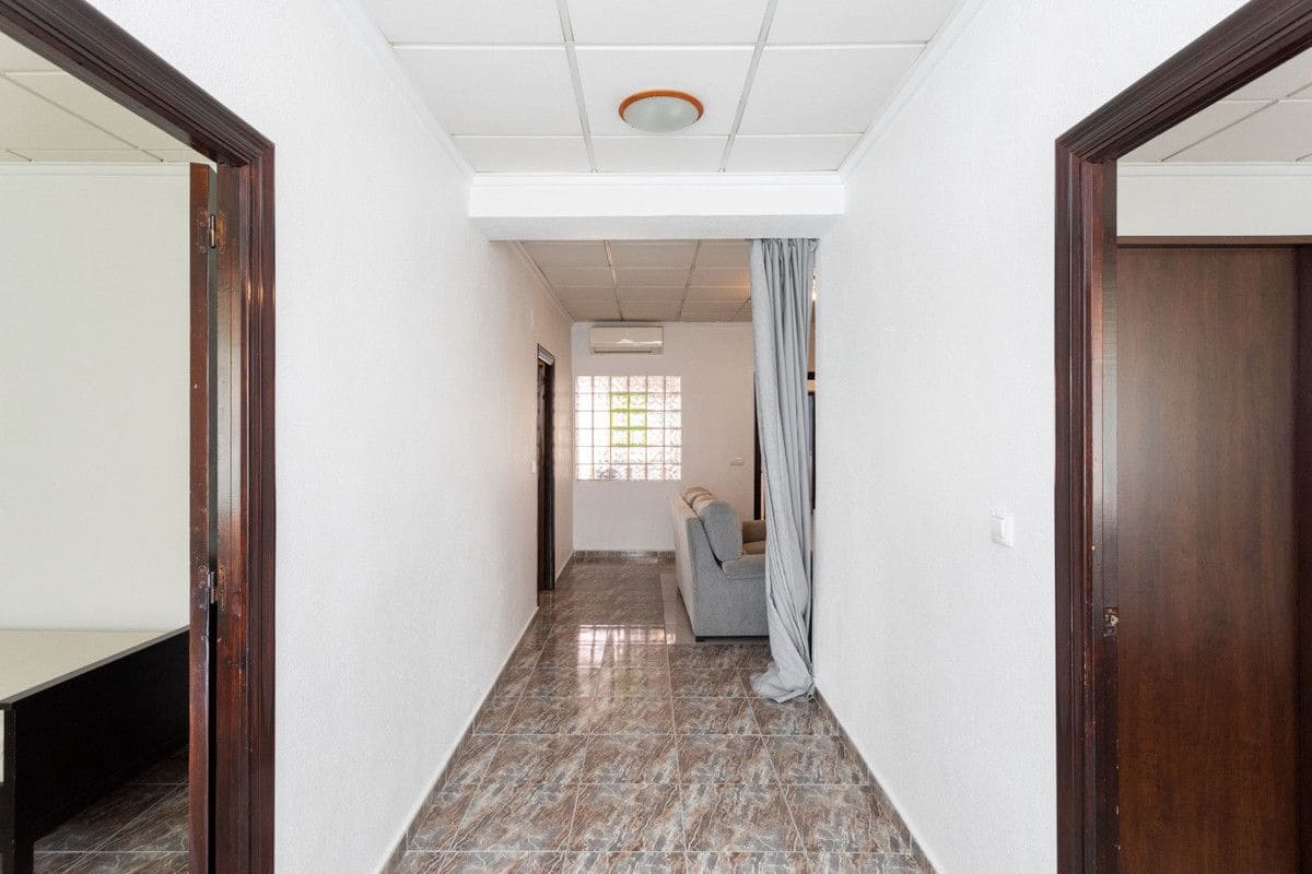 4 makuuhuone Omakotitalo myytävänä paikassa Los Montesinos - 290 000 € (Ref: 10034122)