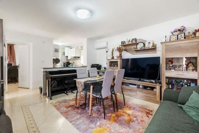 3 soveværelse Villa til salg i Villamartín - Las Filipinas, Orihuela - € 345.000 (Ref: 10034125)