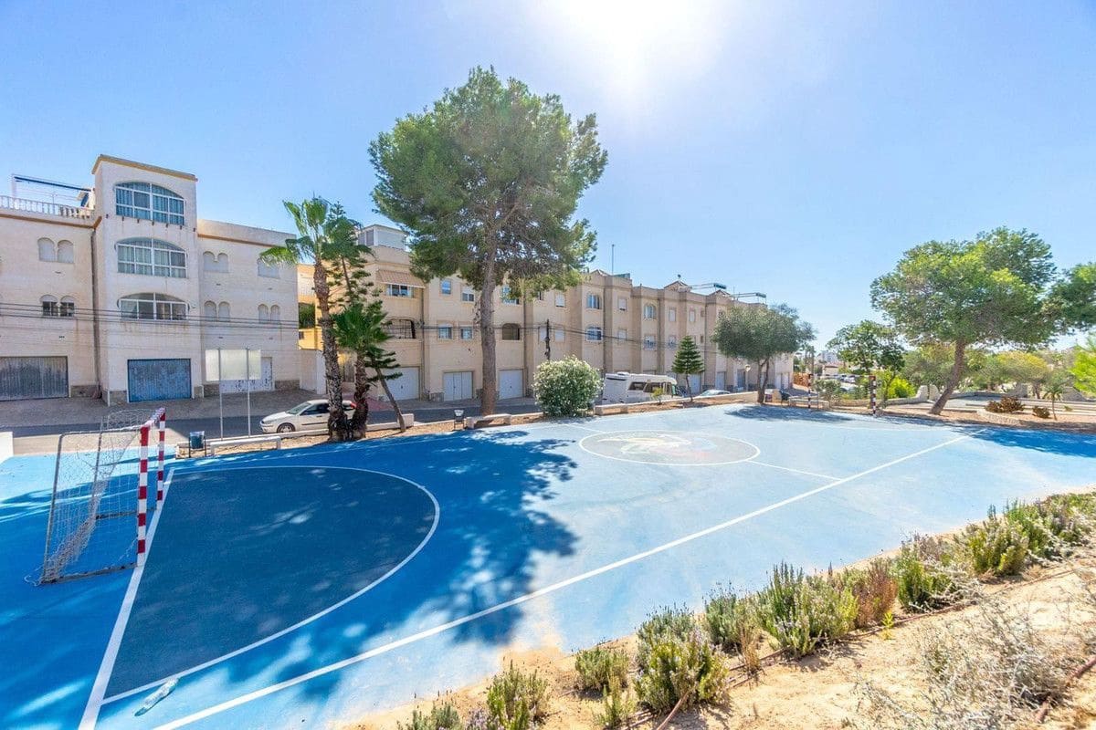 3 soveværelse Villa til salg i Orihuela Costa - € 345.000 (Ref: 10034125)