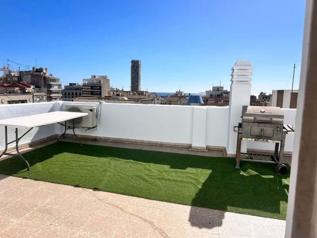 1 bedroom Apartment for sale in Alicante / Alacant city - € 300,000 (Ref: 10034127)
