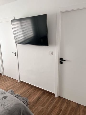 1 bedroom Apartment for sale in Alicante / Alacant city - € 300,000 (Ref: 10034127)