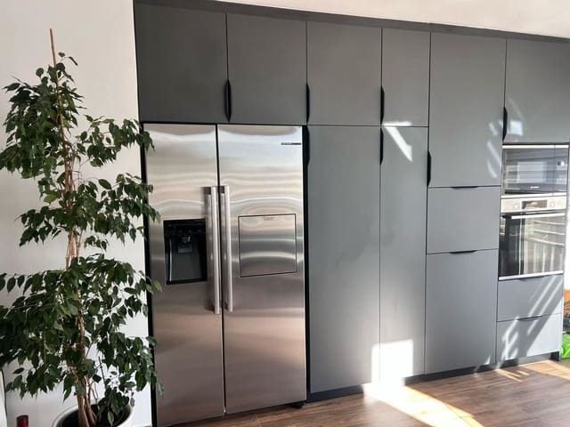 1 bedroom Apartment for sale in Alicante / Alacant city - € 300,000 (Ref: 10034127)