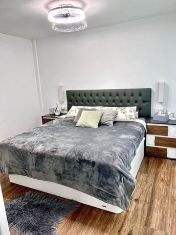 1 bedroom Apartment for sale in Alicante / Alacant city - € 300,000 (Ref: 10034127)