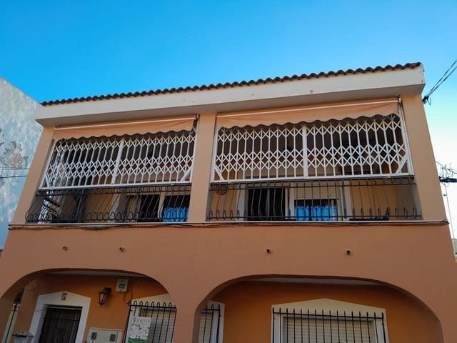4 bedroom Apartment for sale in Lo Pagan, San Pedro del Pinatar - € 160,000 (Ref: 10034129)