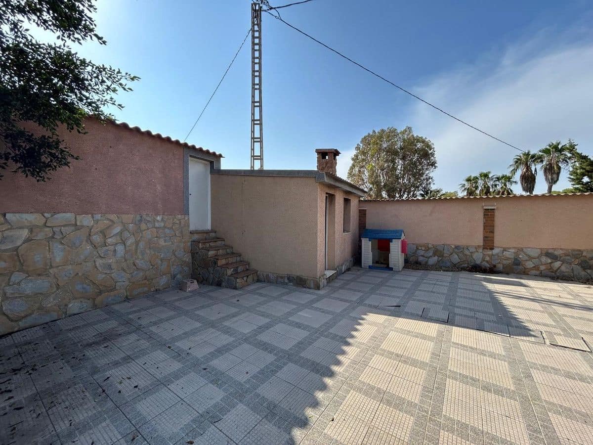6 bedroom Villa for sale in La Marina - € 625,000 (Ref: 10034131)