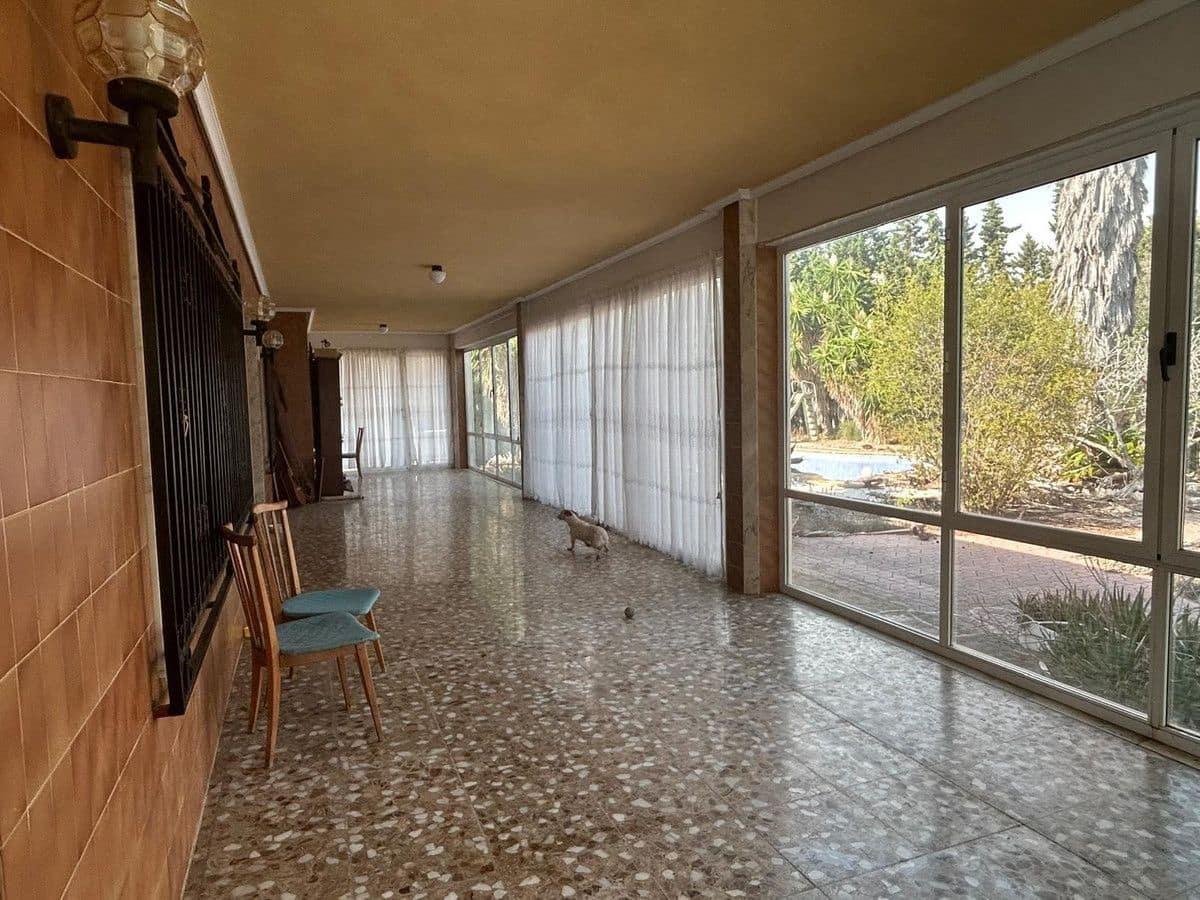 6 bedroom Villa for sale in La Marina - € 625,000 (Ref: 10034131)