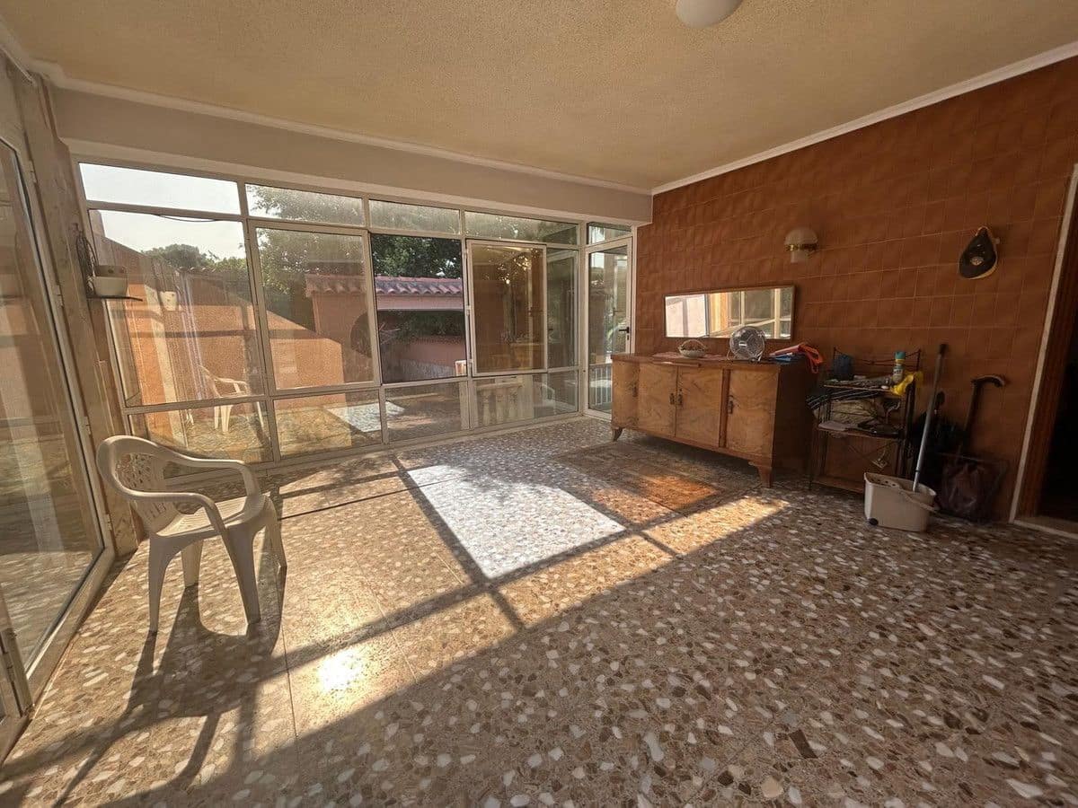 6 bedroom Villa for sale in La Marina - € 625,000 (Ref: 10034131)