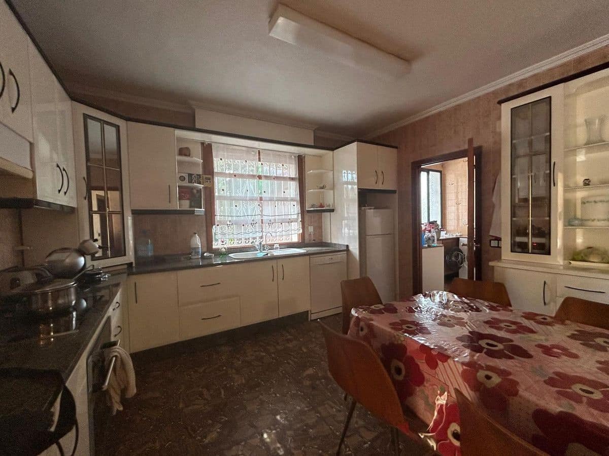 6 bedroom Villa for sale in La Marina - € 625,000 (Ref: 10034131)
