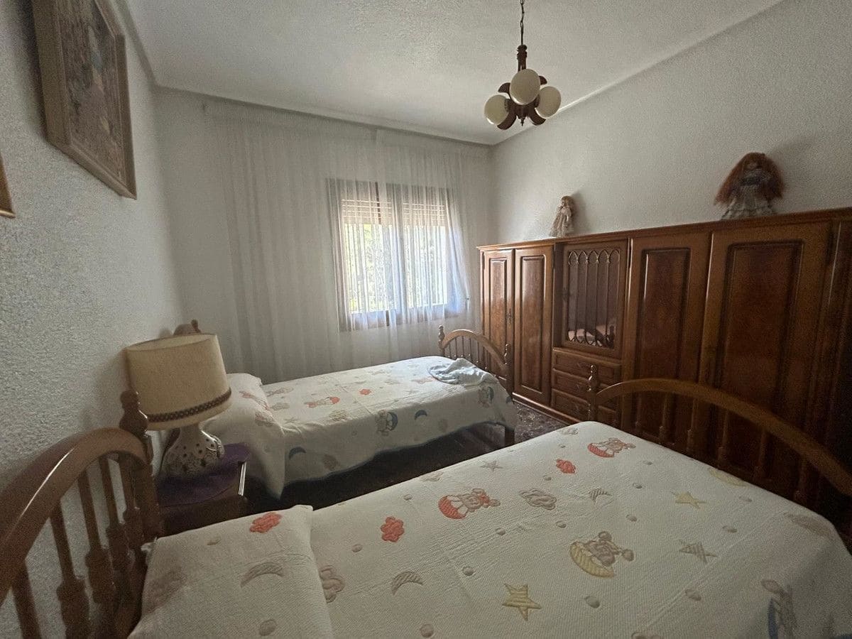 6 bedroom Villa for sale in La Marina - € 625,000 (Ref: 10034131)