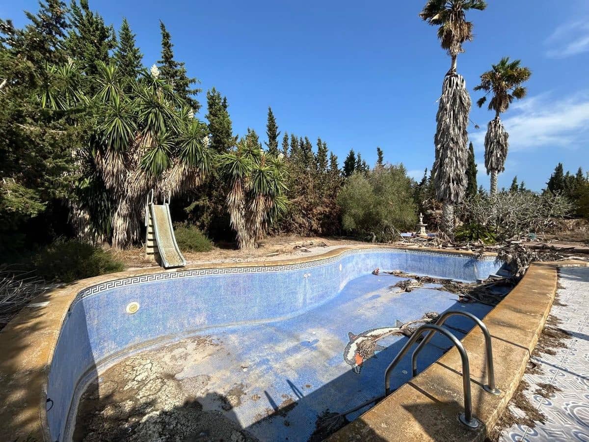 6 bedroom Villa for sale in La Marina - € 625,000 (Ref: 10034131)