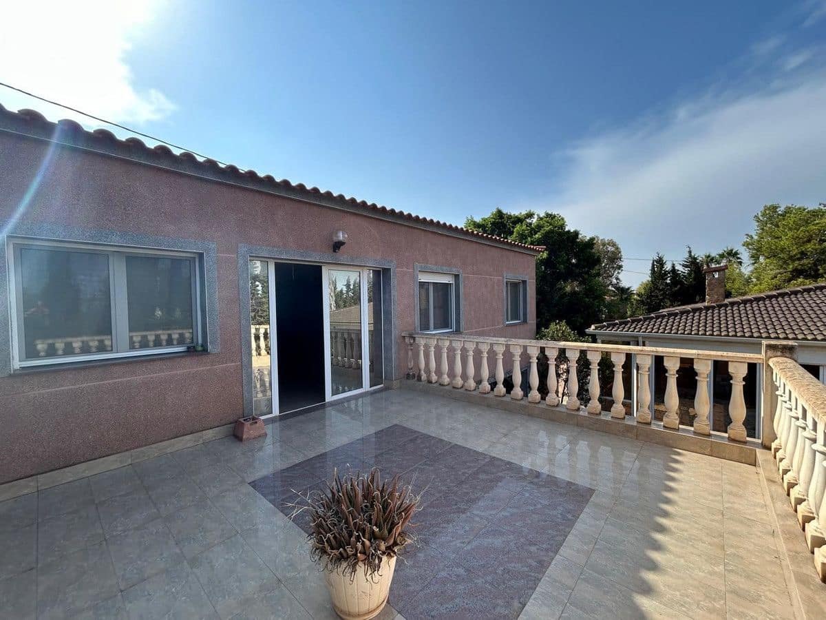 6 bedroom Villa for sale in La Marina - € 625,000 (Ref: 10034131)