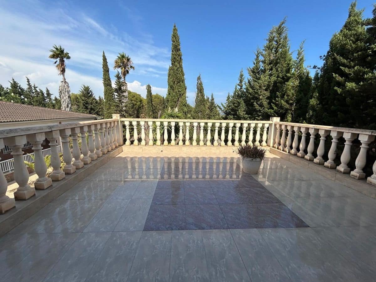 6 bedroom Villa for sale in La Marina - € 625,000 (Ref: 10034131)