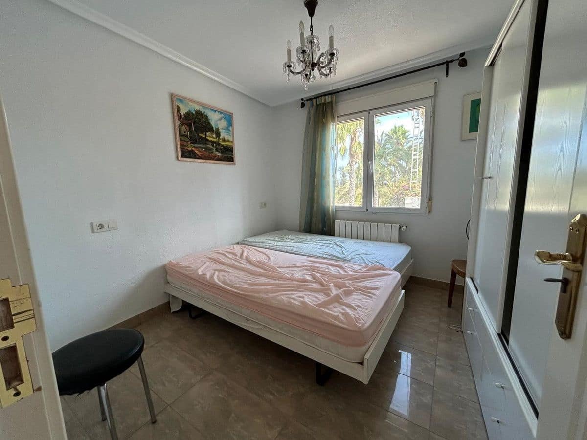 6 bedroom Villa for sale in La Marina - € 625,000 (Ref: 10034131)