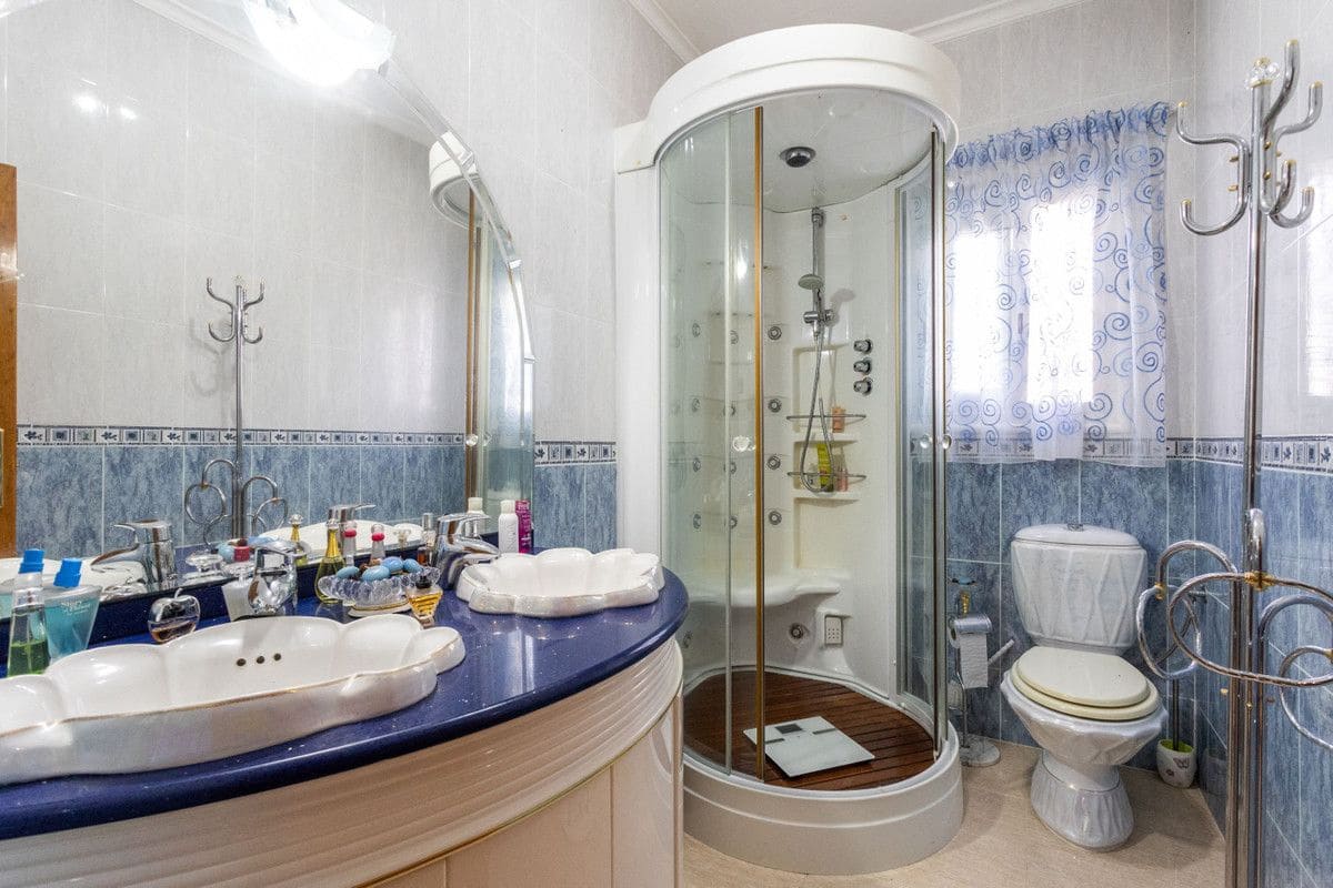 3 bedroom Villa for sale in Campoamor - € 985,000 (Ref: 10034132)