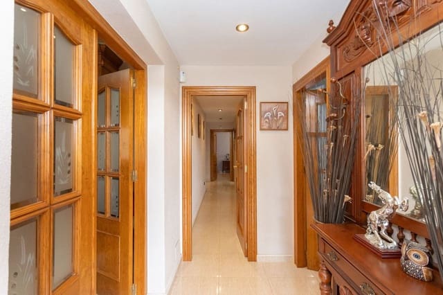 3 bedroom Villa for sale in Campoamor, Orihuela - € 985,000 (Ref: 10034132)