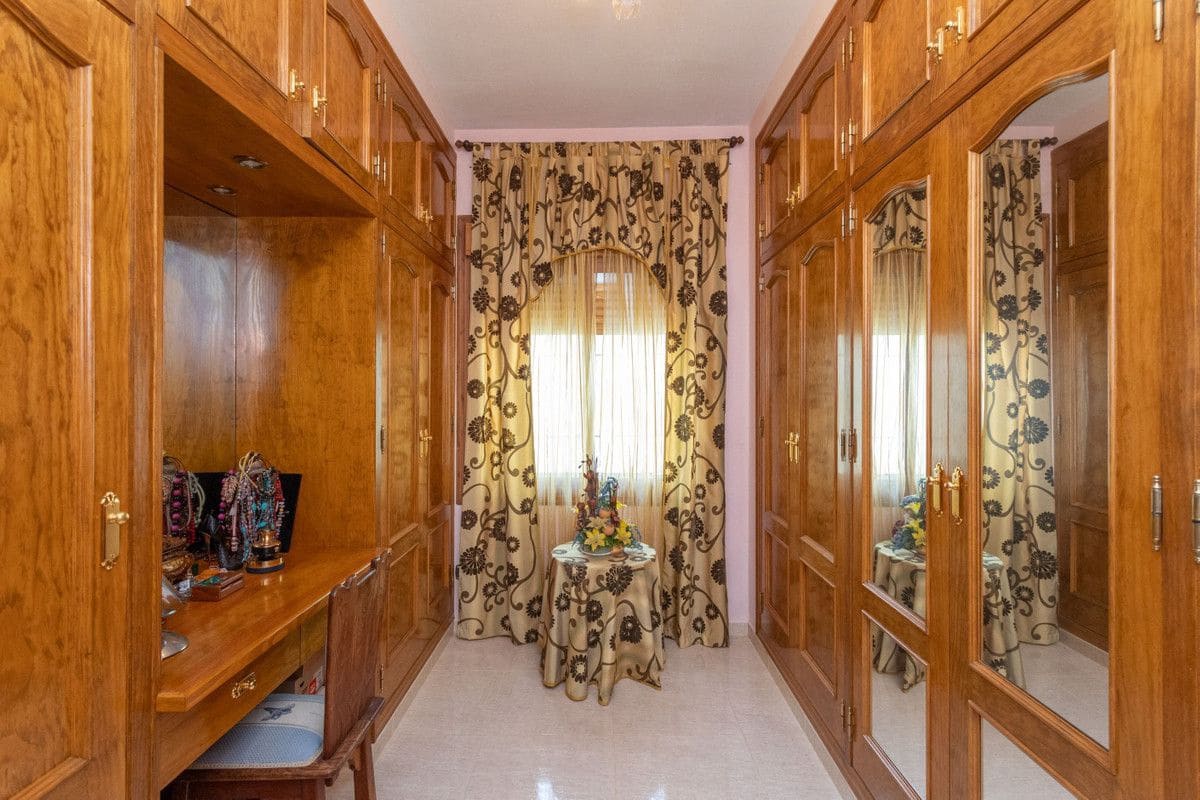3 bedroom Villa for sale in Campoamor - € 985,000 (Ref: 10034132)