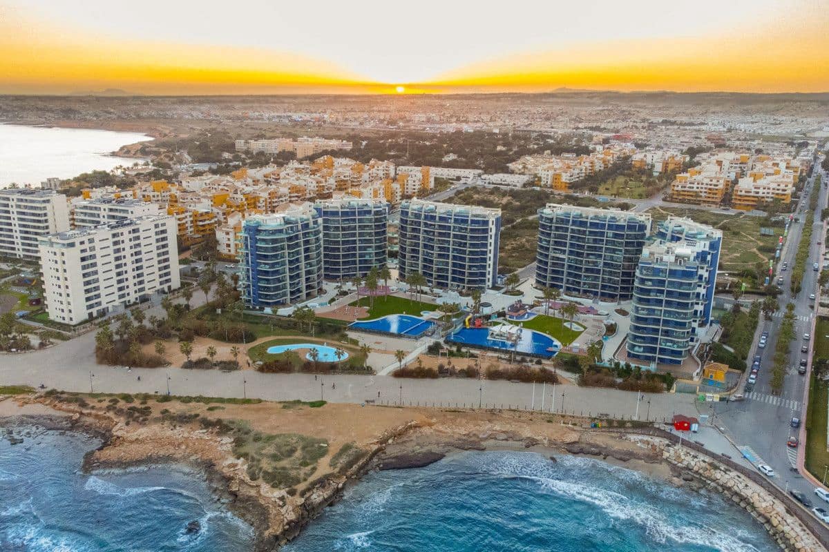 3 chambre Appartement à vendre à Orihuela Costa - 810 000 € (Ref: 10034133)