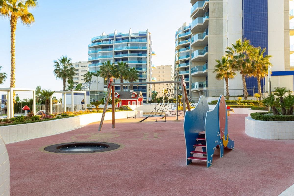 3 chambre Appartement à vendre à Orihuela Costa - 810 000 € (Ref: 10034133)
