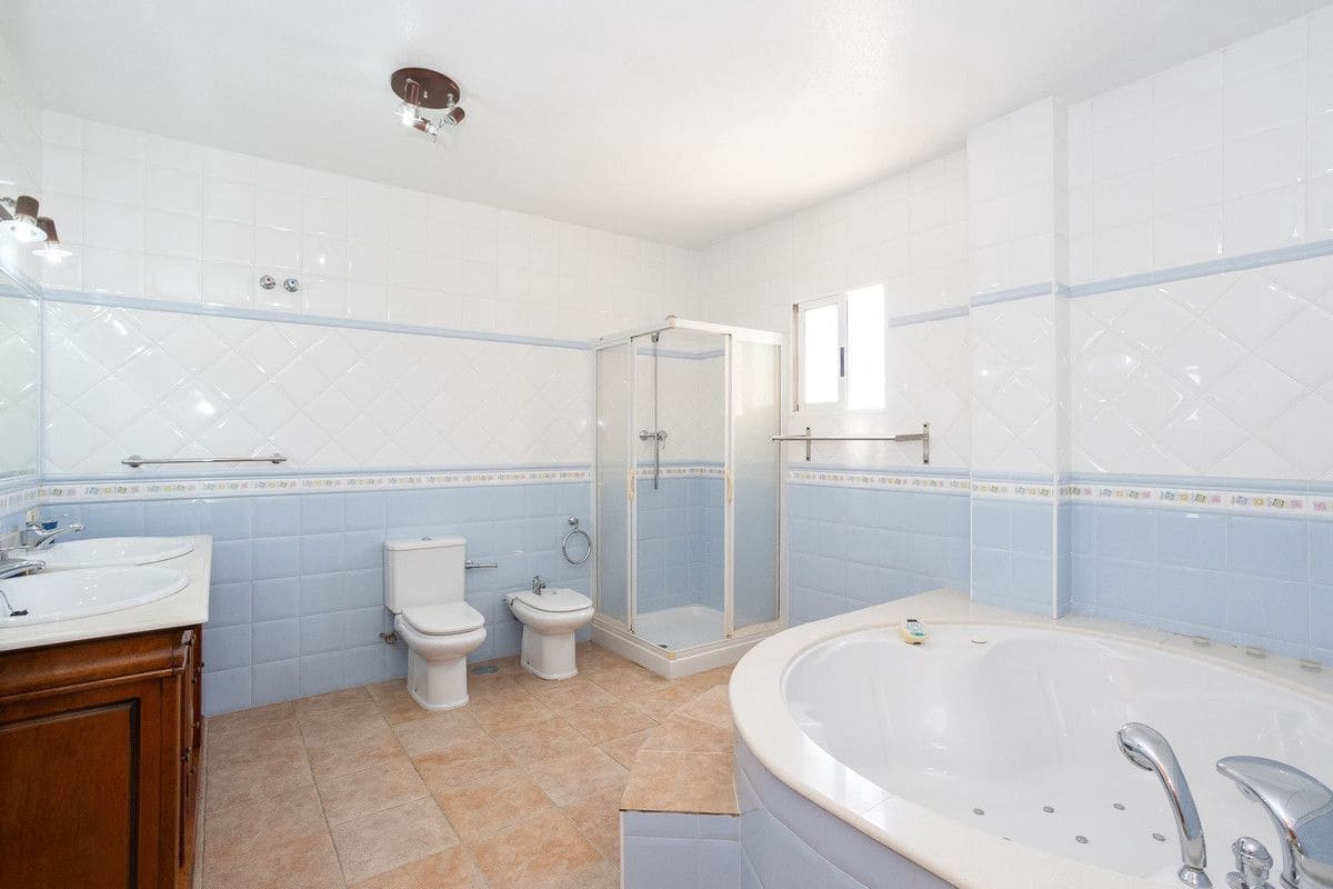 6 sovrum Villa till salu i El Chaparral - 539 000 € (Ref: 10034136)
