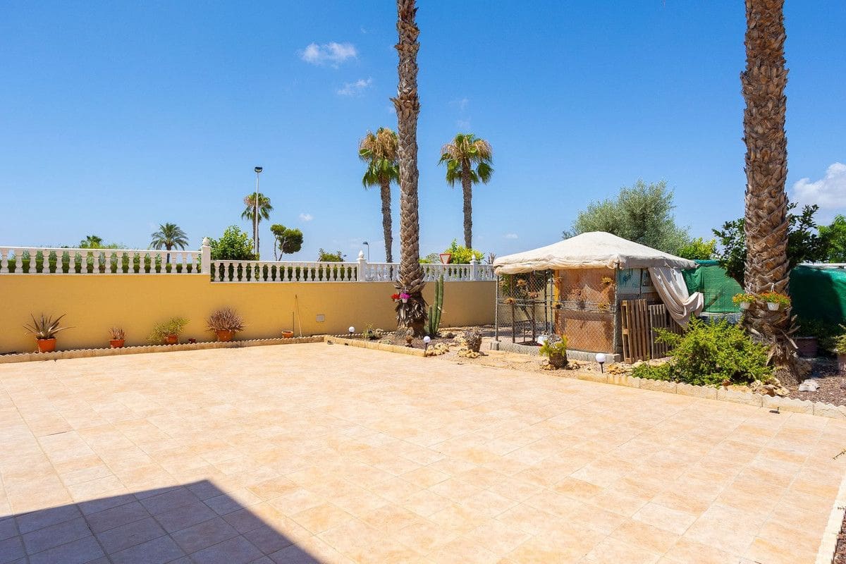 6 sovrum Villa till salu i El Chaparral - 539 000 € (Ref: 10034136)