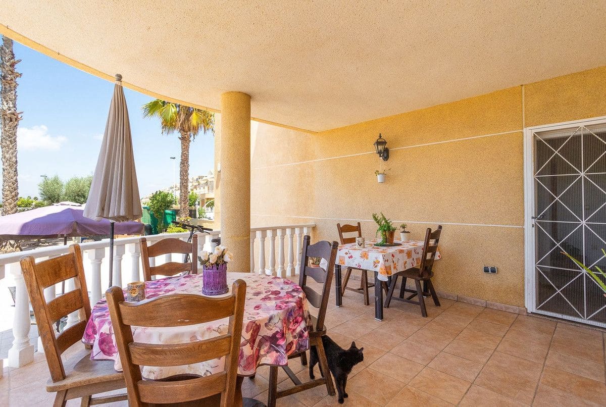 6 sovrum Villa till salu i El Chaparral - 539 000 € (Ref: 10034136)