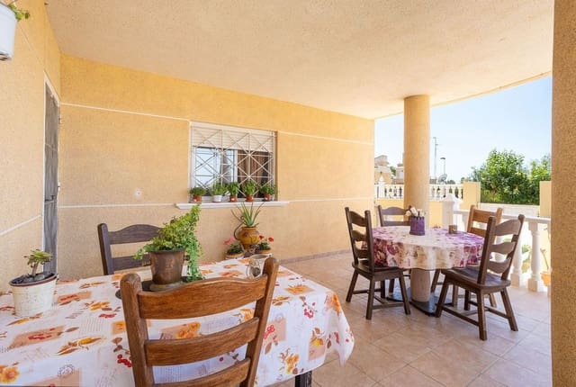 6 sovrum Villa till salu i El Chaparral, Torrevieja - 539 000 € (Ref: 10034136)