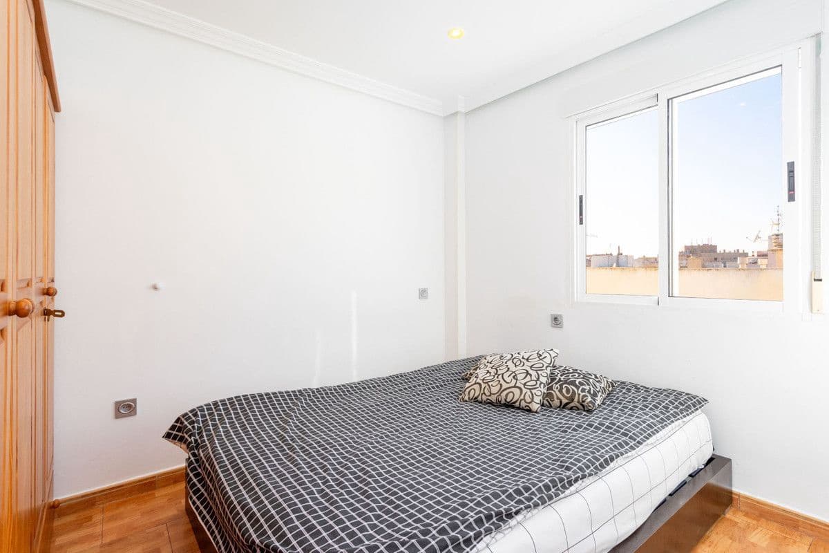 3 quarto Apartamento para venda em La Mata - 280 000 € (Ref: 10034139)